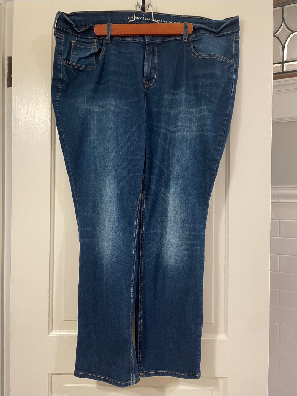 Old Navy Boyfriend Straight Stretch Jeans Medium Wash - Size 18